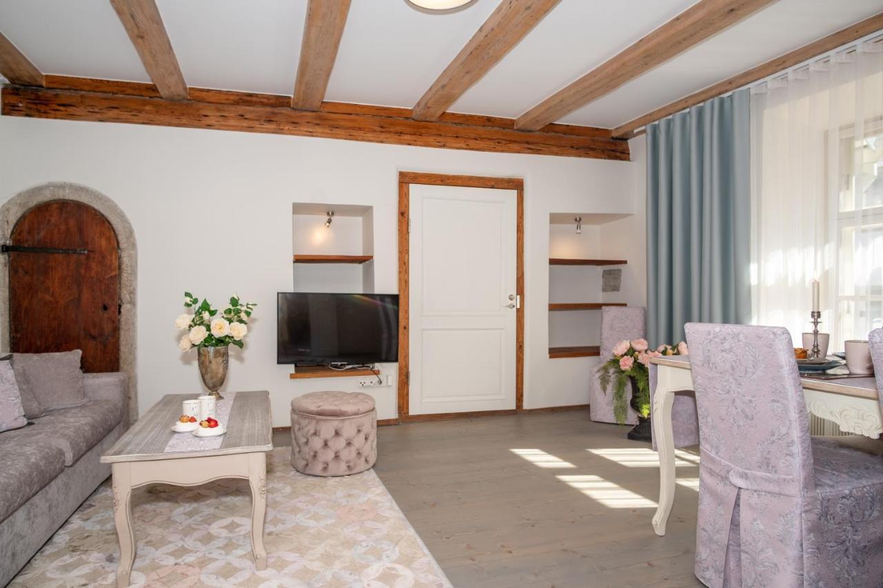 Rataskaevu Boutique - 7 Unique Apartments Ταλίν Εξωτερικό φωτογραφία