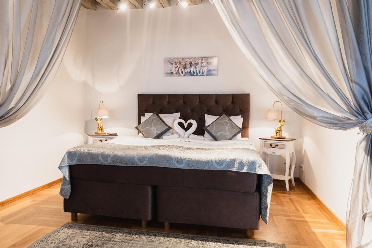 Rataskaevu Boutique - 7 Unique Apartments Ταλίν Εξωτερικό φωτογραφία